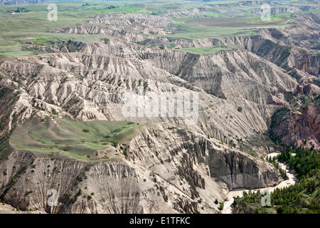 Volare sopra le Chilcotin Arca e il BC praterie in British Columbia Canada Foto Stock