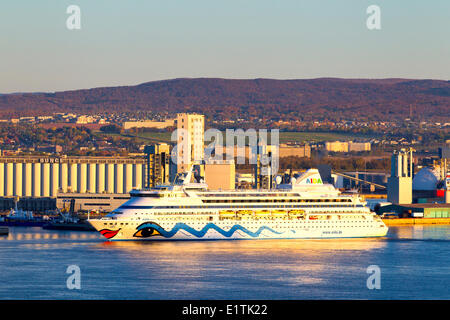 La nave di crociera, Quebec City, Quebec, Canada Foto Stock