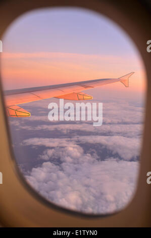 Vista dalla finestra di un aeromobile Airbus 320 Foto Stock