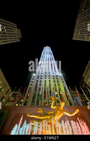 Rockefeller Plaza di notte, la città di New York Foto Stock