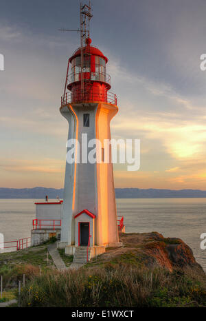 Sheringham Point Lighthouse, Shirley, BC, Isola di Vancouver, Canada, tramonto Foto Stock