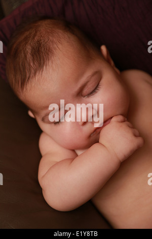 Bambino addormentato Foto Stock