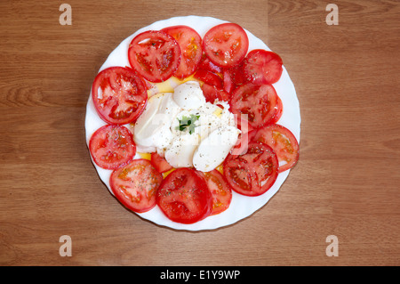 Caprese:mozzarella e insalata di pomodoro Foto Stock