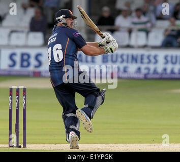 Canterbury, Regno Unito. 11 Giugno, 2014. Jesse Ryder ovatta in azione durante la Natwest T20 Blast match tra Kent Spitfires ed Essex aquile presso l'Essex lo Spitfire credito di massa: Azione Plus sport/Alamy Live News Foto Stock