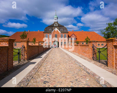 Gut Hasselburg, Hasselburg station wagon, con mansion, Altenkrempe, Schleswig-Holstein, Germania Foto Stock