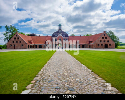 Gut Hasselburg, Hasselburg station wagon, con mansion, Altenkrempe, Schleswig-Holstein, Germania Foto Stock