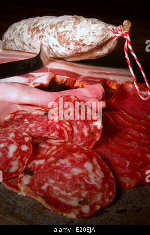 Prosciutto e salumi selezione Foto Stock