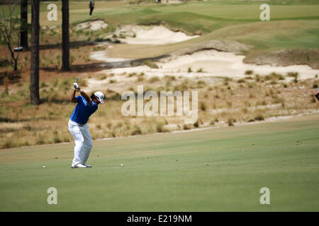 Pinehurst, North Carolina, Stati Uniti d'America. 12 Giugno, 2014. Hideki Matsuyama (JPN), U.S. Open golf championship primo round 5° foro a Pinehurst, North Carolina, Stati Uniti. Credito: Koji Aoki AFLO/sport/Alamy Live News Foto Stock