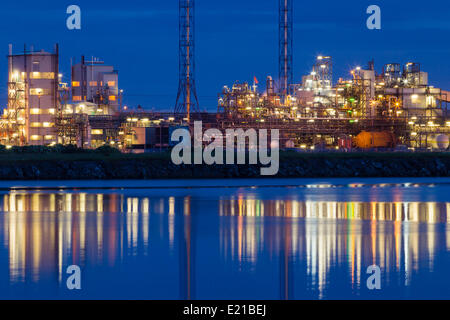 Il biossido di titanio impianto chimico vicino Teesmouth Riserva Naturale. Opere Greatham Tees rd. Hartlepool. Regno Unito Foto Stock