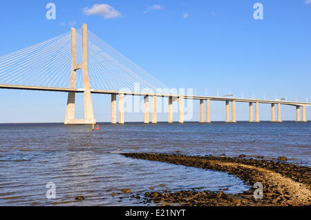 Dal ponte Vasco da Gama Foto Stock