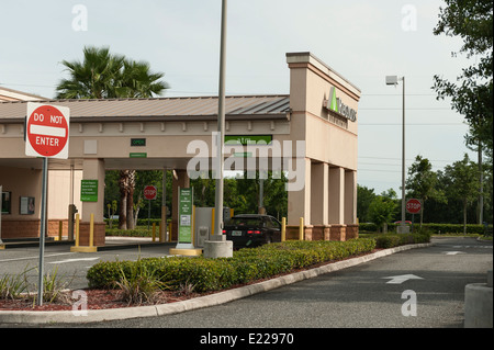 Regioni Bank America Drive fino bancomat ATM nella Florida Centrale USA Foto Stock