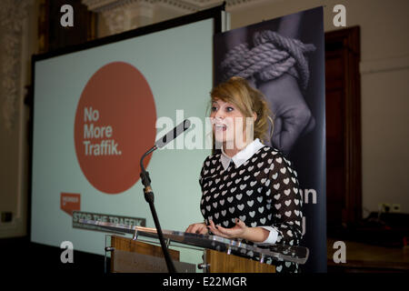 Belfast Regno Unito, 13 giugno 2014. Non più Traffik development manager Gemma Wilson sensibilizzazione circa il traffico di esseri umani in Irlanda del Nord Credit: Bonzo Alamy/Live News Foto Stock