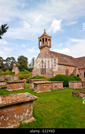 La cappella e il cimitero a Brympton d'Evercy Casa Nr Yeovil, Somerset, Inghilterra, Regno Unito Foto Stock