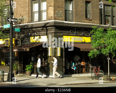 Casa Mono su Irving Place e 17th Street, New York, Stati Uniti d'America Foto Stock