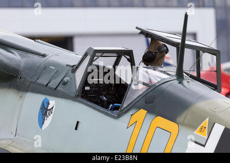 Londra, Regno Unito. 14 giugno 2014. Il cockpit di un Messerschmitt Bf109 (Buchon) a Biggin Hill Festival di volo. Londra, Regno Unito. 14 giugno 2014 Credit: Kyle Blunt/Alamy Live News Foto Stock