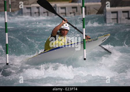 ICF canoa slalom della Coppa del Mondo 2014 1 - 8 giugno 2014. Semi Finali Lee Valley White Water Centre di Londra, Regno Unito Foto Stock