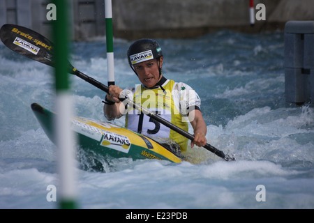 ICF canoa slalom della Coppa del Mondo 2014 1 - 8 giugno 2014. Semi Finali Lee Valley White Water Centre di Londra, Regno Unito Foto Stock