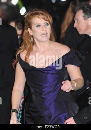 Londra, Regno Unito. 3 Mar 2009. Sarah Ferguson, duchessa di York arriva per la prima mondiale di "Giovane Victoria" di Odeon Leciester Square. © Ferdaus Shamim/ZUMA filo/ZUMAPRESS.com/Alamy Live News Foto Stock