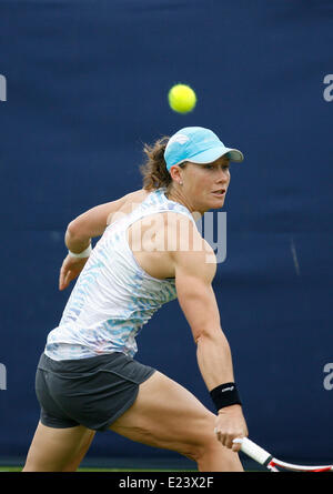 Eastbourne, Regno Unito. Il 15 giugno, 2014. Aegon International Samantha STOSUR(AUS) pratiche in Devonshire Park. Credito: Azione Sport Plus/Alamy Live News Foto Stock