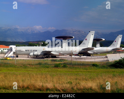 La NATO Boeing E3 Sentry LX-N 90443 a Preveza-Aktion aeroporto nazionale (IATA=PVK, ICAO=LGPZ), Lefkada Foto Stock