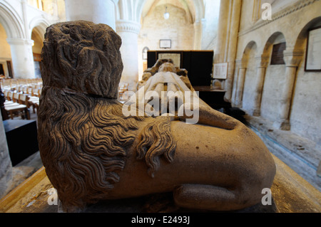 La tomba di Re Athelstan in Malmesbury Abbey, Inghilterra Foto Stock