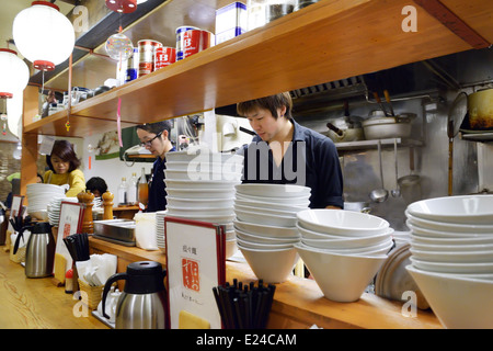 Ramen ristorante cucina a Tokyo in Giappone. Foto Stock