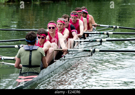 Cambridge può dossi, Churchill College maschile di otto Foto Stock