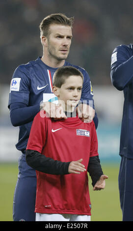 Paris Saint-Germain del centrocampista inglese David Beckham durante la Coppa francese partita di calcio Parigi Saint-Germain (PSG) vs Olympique De Marseille (OM) presso il Parc des Princes Stadium con: David Beckham dove: Parigi, Francia Quando: 27 Feb 2013 Foto Stock