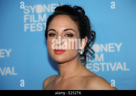 Sydney, Australia. Il 15 giugno, 2014. Il compositore Anthea Varigos sul tappeto rosso presso il Teatro di Stato per l'australiano premiere della Nuova Zelanda vampire mockumentary " Cosa facciamo nelle ombre' in corrispondenza del Sidney Film Festival chiusura di notte. Copyright Credit: 2014 Richard Milnes/Alamy Live News Foto Stock