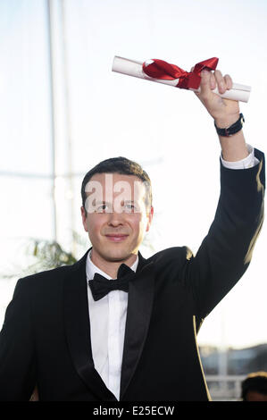 Direttore messicano Amat Escalante durante un photocall dopo essere stato premiato con il Best Director Award per il film "Heli' a 66 Cannes film festival di Cannes. Dotato di: Amat Escalante dove: Cannes, Francia Quando: 26 Maggio 2013 Foto Stock
