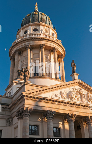 Cattedrale tedesca aka Deutscher Dom Neue Kirche Nuova Chiesa Gendarmenmarkt Berlin Germania Foto Stock