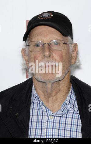 Los Angeles, CA, Stati Uniti d'America. 16 Giugno, 2014. Bruce Dern presso gli arrivi per Premiere mondiale di tagliare la banca a Los Angeles Film Festival (LAFF), Regal Cinemas LA LIVE, Los Angeles, CA 16 Giugno 2014. Credito: Michael Germana/Everett raccolta/Alamy Live News Foto Stock