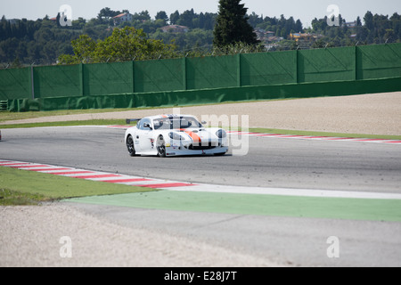 Ginetta G50 PRO di Nova Race team, guidato da Tiziano FRAZZA (ITA), la GT4 European Series car racing Foto Stock