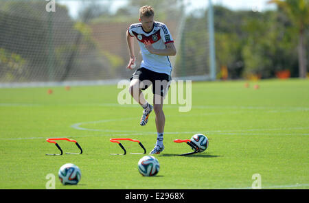 Santo Andre, Brasile. 17 Giugno, 2014. Andre Schuerrle durante una sessione di allenamento della nazionale tedesca di calcio presso il centro di formazione in Santo Andre, Brasile, 17 giugno 2014. La Coppa del Mondo FIFA 2014 si svolgerà in Brasile dal 12 giugno al 13 luglio 2014. Foto: Thomas Eisenhuth/dpa/Alamy Live News Foto Stock