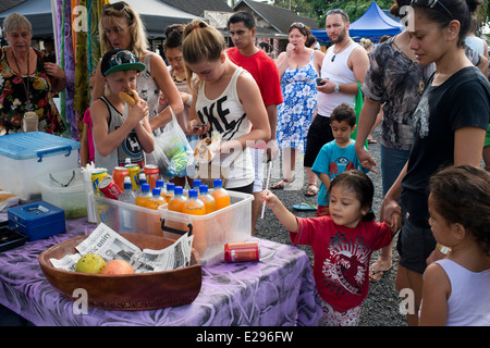 Rarotonga Island. Isole Cook. Polinesia. Punanga Nui mercati. Isole Cook giorno di mercato è ogni sabato in giù a Punanga Nui Foto Stock