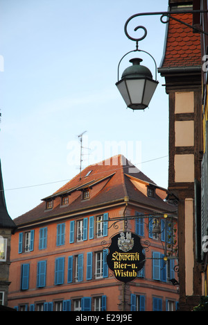 Segno di Pub di Colmar, Francia Foto Stock