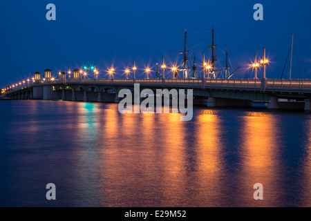 Il Ponte dei Leoni di notte, Sant'Agostino, Florida Foto Stock