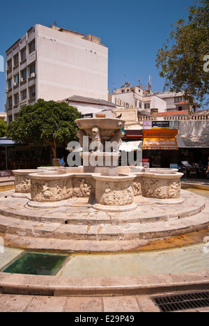 La fontana Morosini in Eleftheriou Venizelou Square ( Piazza dei Leoni) Heraklion Creta Foto Stock