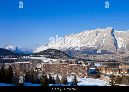 Francia, Hautes Alpes, a sud delle Alpi, ski resort di Super Devoluy Foto Stock