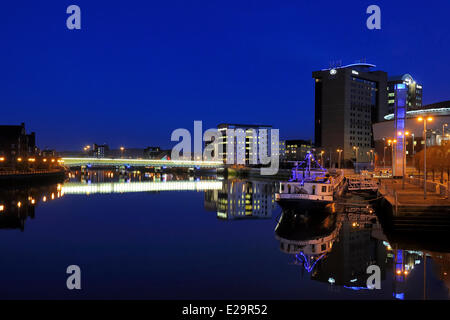 Regno Unito e Irlanda del Nord, Belfast, il lungomare sul fiume Lagan Foto Stock