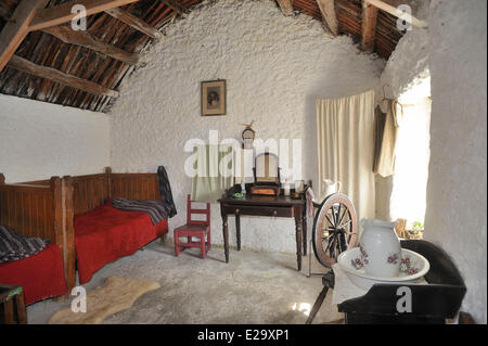 Irlanda, County Donegal, Glencolumbkille (Glencolmcille), Folk Village Museum, Killanad cottage (circa 1850) Foto Stock