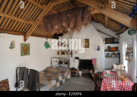 Irlanda, County Donegal, Glencolumbkille (Glencolmcille), Folk Village Museum, Fisherman's cottage Foto Stock