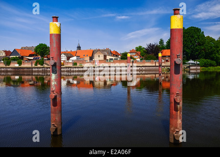 Porto e la foce del fiume Aland, Schnackenburg, Bassa Sassonia, Germania Foto Stock