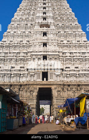 India, Tamil Nadu, Tiruvannamalai, Arunachaleswarar tempio dove Shiva è adorato nella forma di fuoco, è un importante Foto Stock