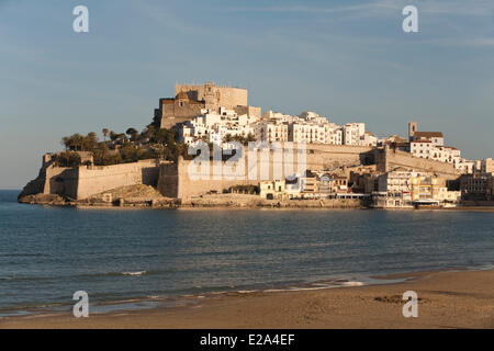 Spagna, Comunità Valenciana, provincia di Castellon, Costa del Azahar (Costa Azahr), Peniscola, il castello del Papa Luna dal Foto Stock