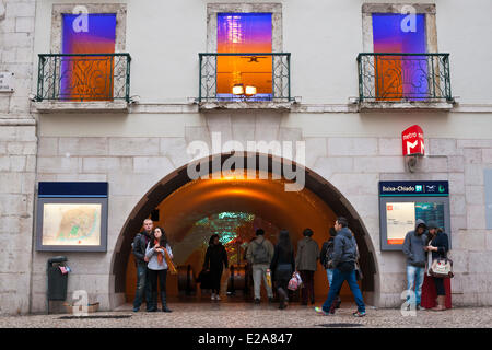 Il Portogallo, Lisbona, l'ingresso della stazione metropolitana Baixa-Chiado Foto Stock