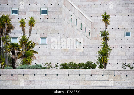 Il Portogallo, Lisbona, Centro Culturale di Belem dagli architetti Vittorio Gregotti e Manuel Salgado lungo il fiume Tago Foto Stock