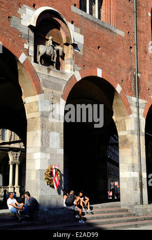 L'Italia, Lombardia, Milano, Piazza dei Mercanti (Marchands piazza), vicino alla Piazza del Duomo Foto Stock