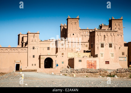 Vista di Amerhidil Kasbah in Skoura vicino a Ouarzazate nel sud, Marocco, Africa del Nord. Foto Stock