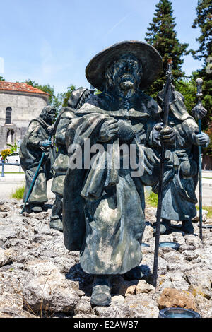 Francia, Charente Maritime, Pons, statue di Pellegrino sulla via di San Giacomo, elencato come patrimonio mondiale dall' UNESCO Foto Stock